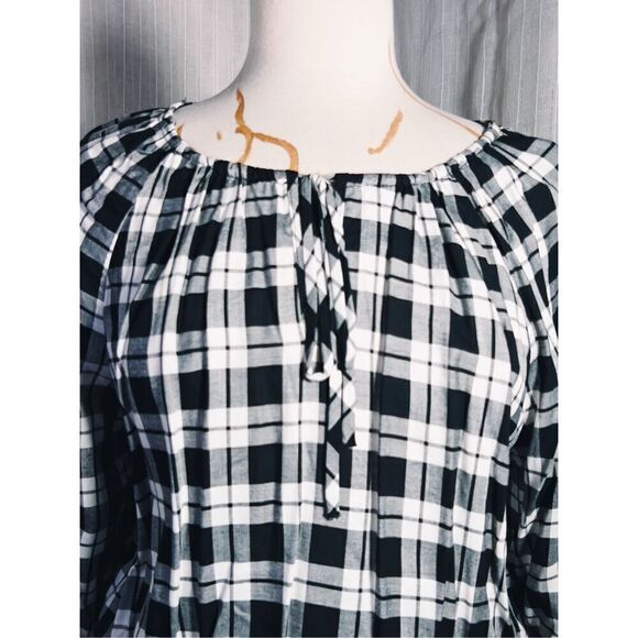 Boutique Black Checkered Long Sleeve Blouse - Size S - Picture 2 of 5